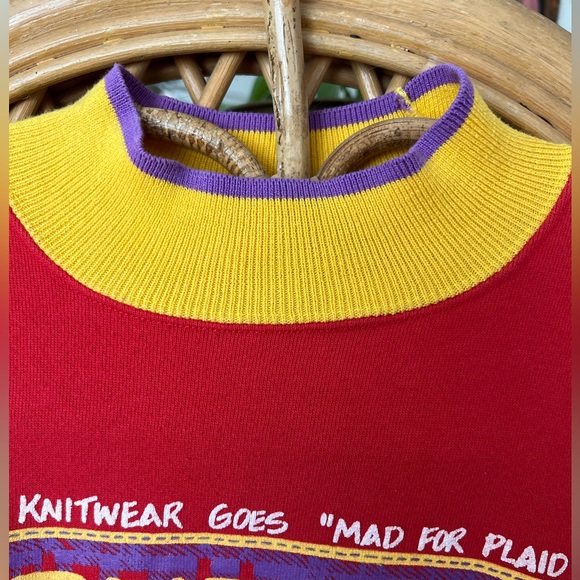 Guess Vintage 1990s Knitwear Goes Mad For Plaid Mock Neck Sweatshirt - Picture 5 of 8